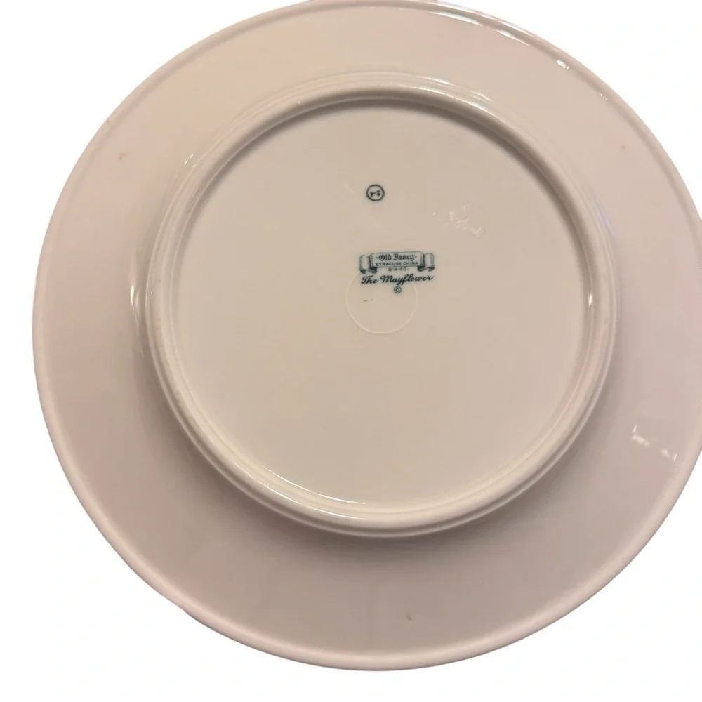 Syracuse China Old Ivory The Mayflower Dinner Plate